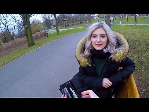 ❤️ Slikt het hete sperma van een vreemde voor geld - blowjob in het park door Eva Elfie ️❌ Porn video at us